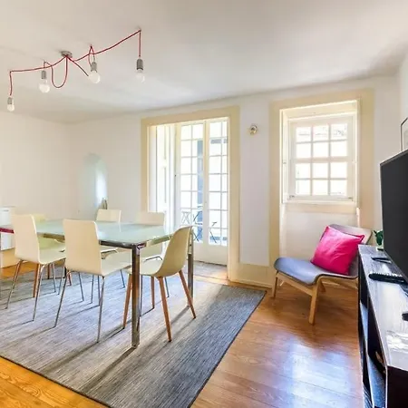 Townhouse 4 Bedrooms Sunny * Oporto