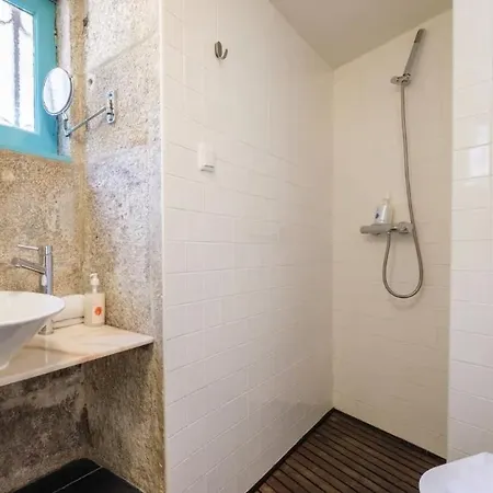 Townhouse 4 Bedrooms Sunny Hébergement de vacances Oporto