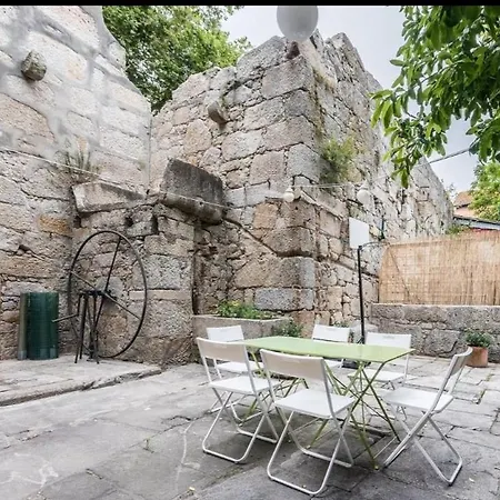 Townhouse 4 Bedrooms Sunny Hébergement de vacances Oporto