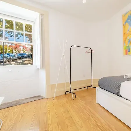 Townhouse 4 Bedrooms Sunny Oporto