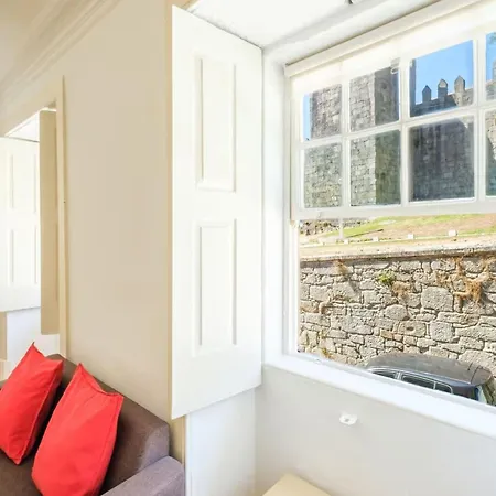 Townhouse 4 Bedrooms Sunny *