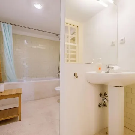 Hébergement de vacances Townhouse 4 Bedrooms Sunny
